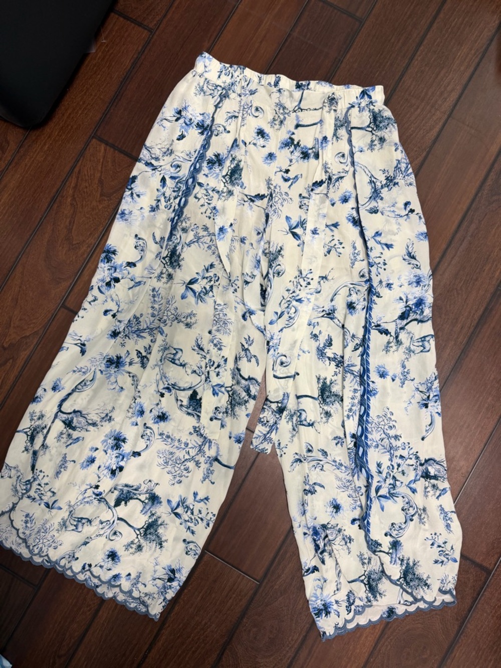 NWOT Johnny Was Silk Flowy Pants